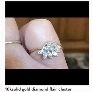 Gold Cluster Diamond Ring with Vintage Flair